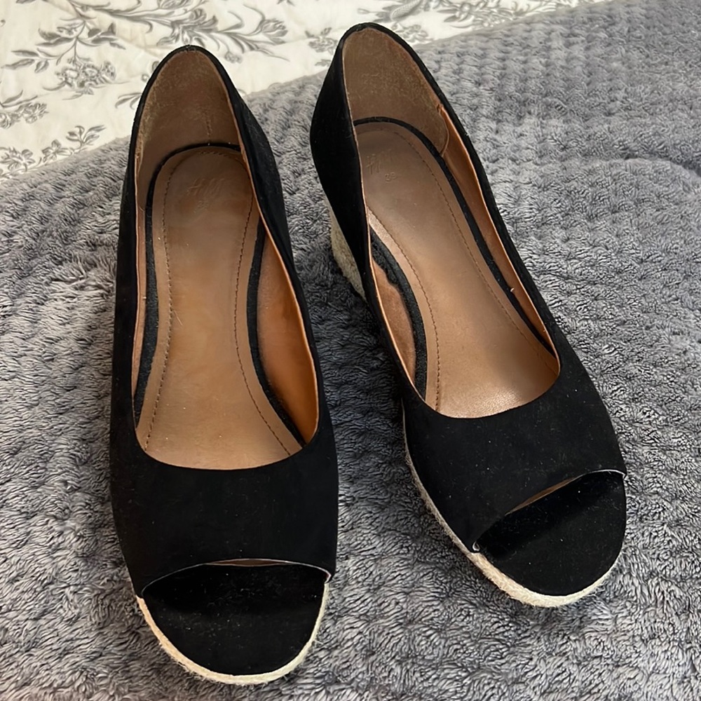 Black Espadrille Peep toe wedges